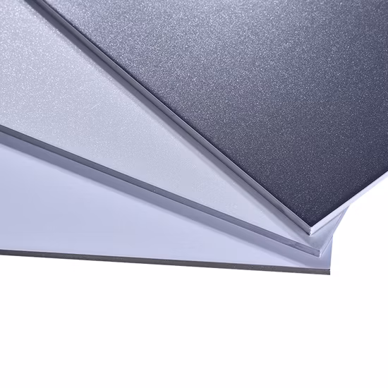 Panneau composite en aluminium revêtu de PE PVDF de couleur solide de vente chaude avec une haute qualité